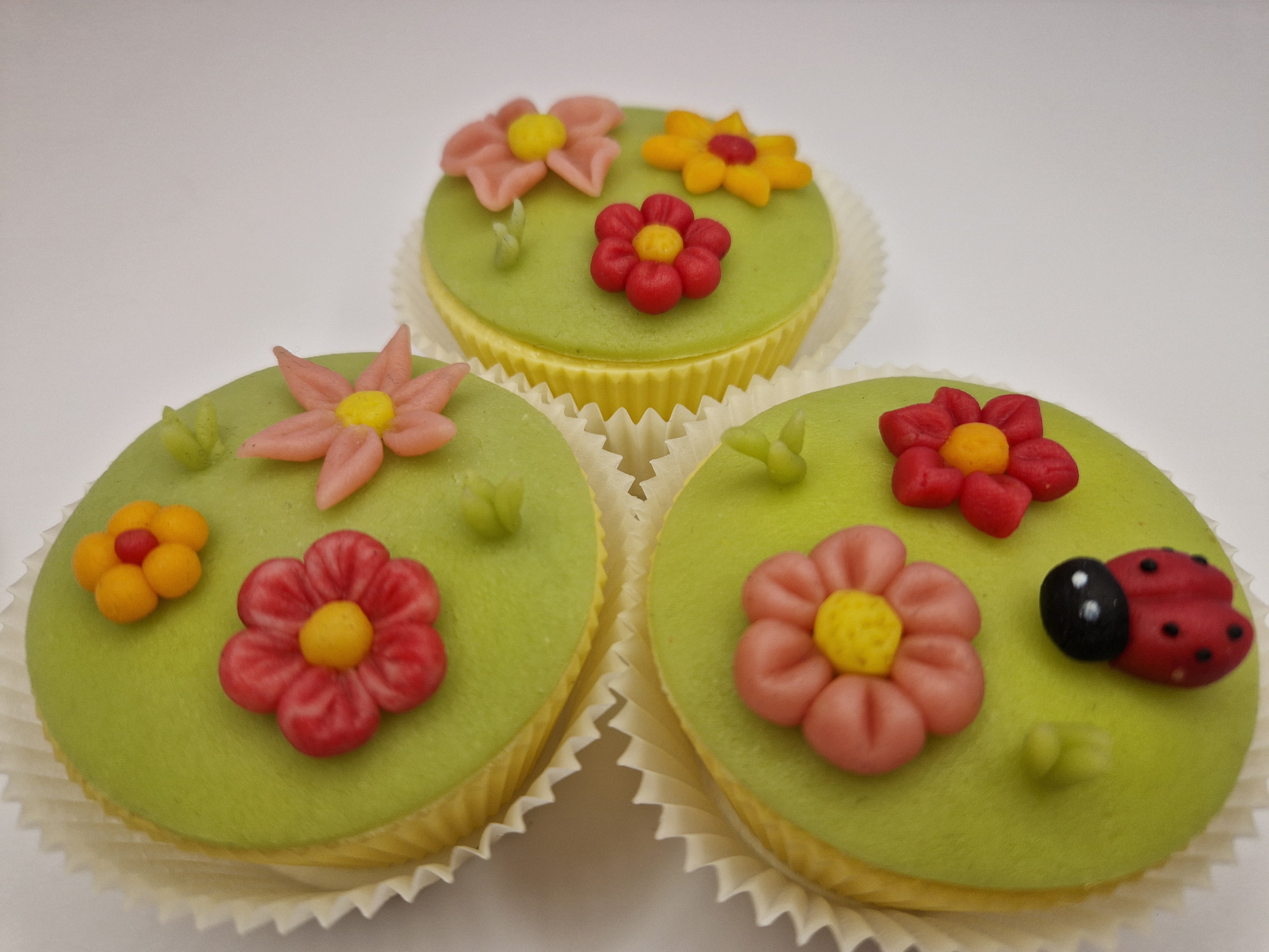 Blume aus Marzipan